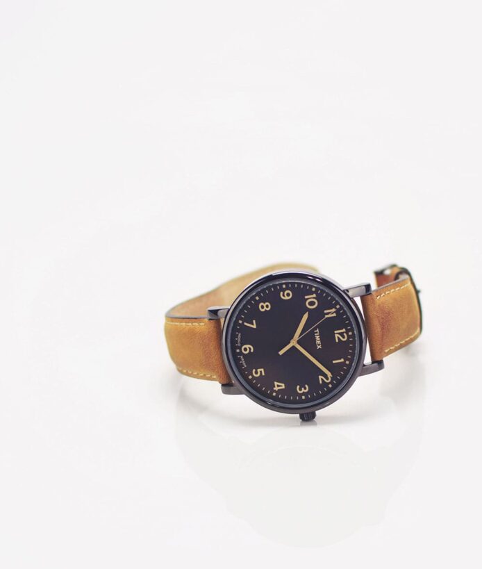 Men's Leather Strap Watch - Image 4